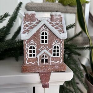 Christmas Gingerbread House Stocking Holder